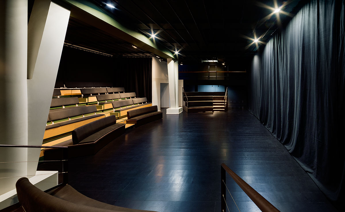 Espai escènic Teatre Akadèmia. Presentació Temporada 2024-25