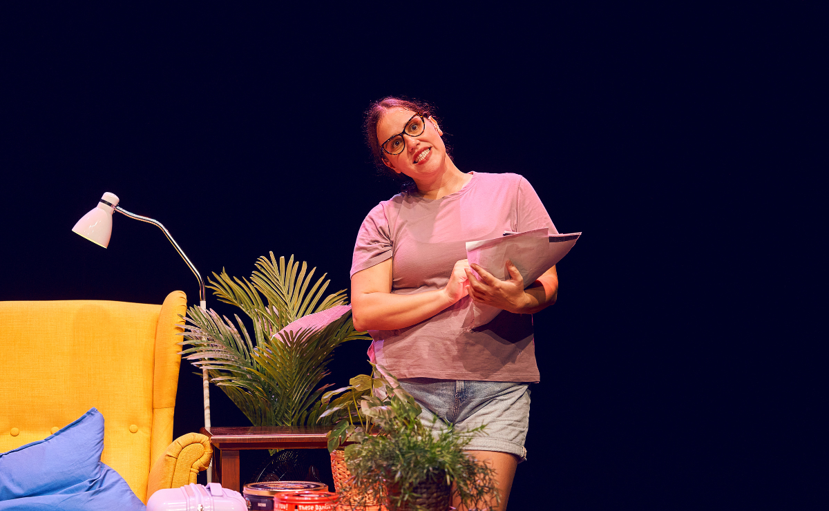 Júlia Truyol - Llogatera - Teatre Akadèmia